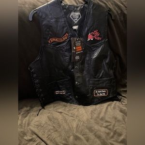 Size large new with tags leather vest